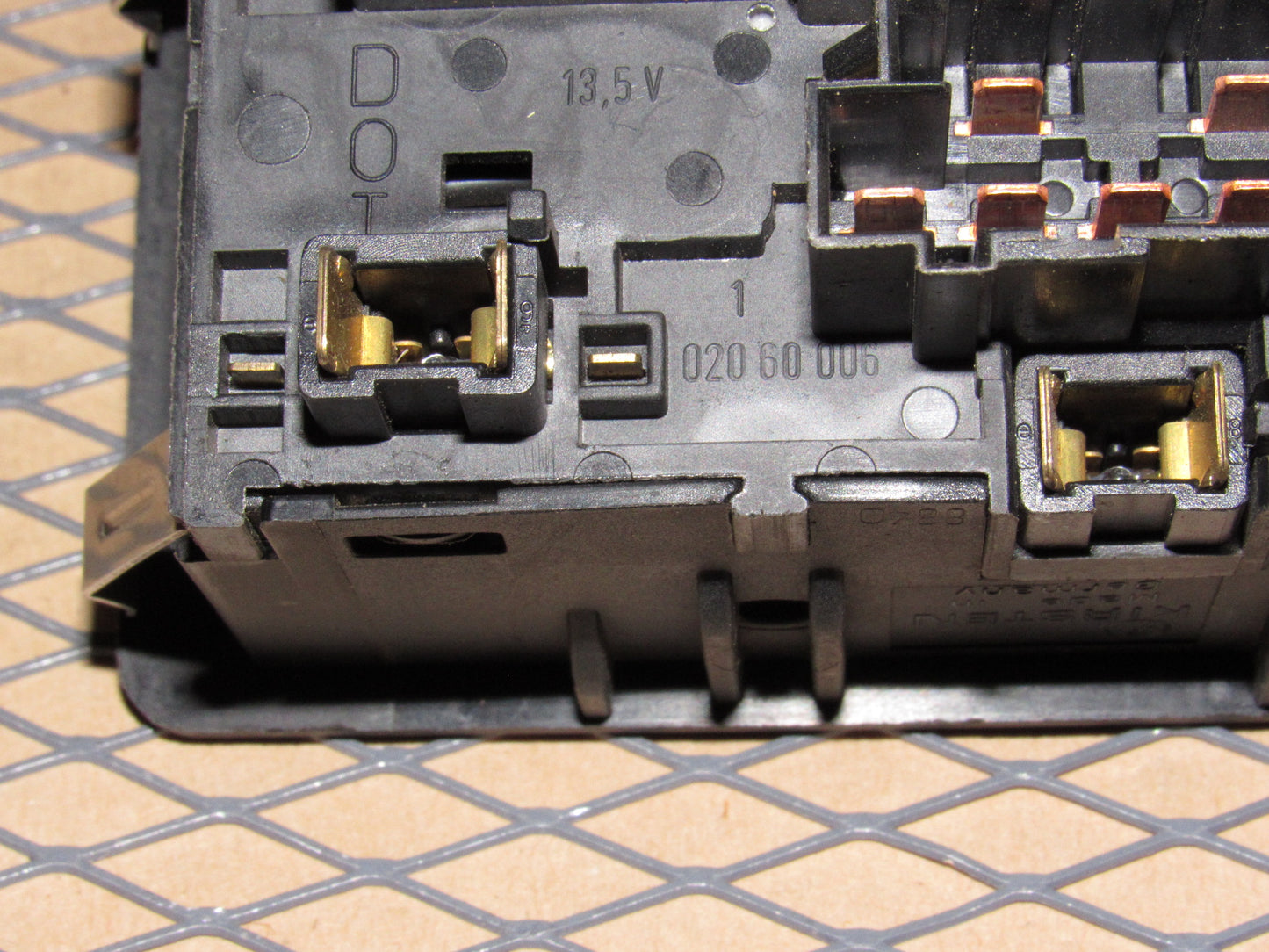 92 93 94 Volvo 960 OEM Headlight & Dash Light illumination Dimmer