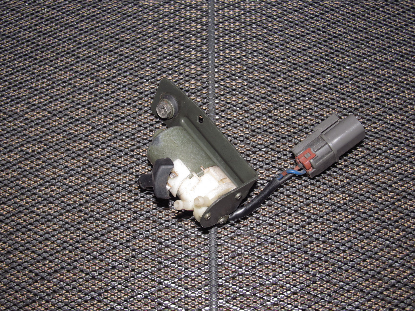 90-96 Nissan 300zx OEM Wiper Washer Pump - Right