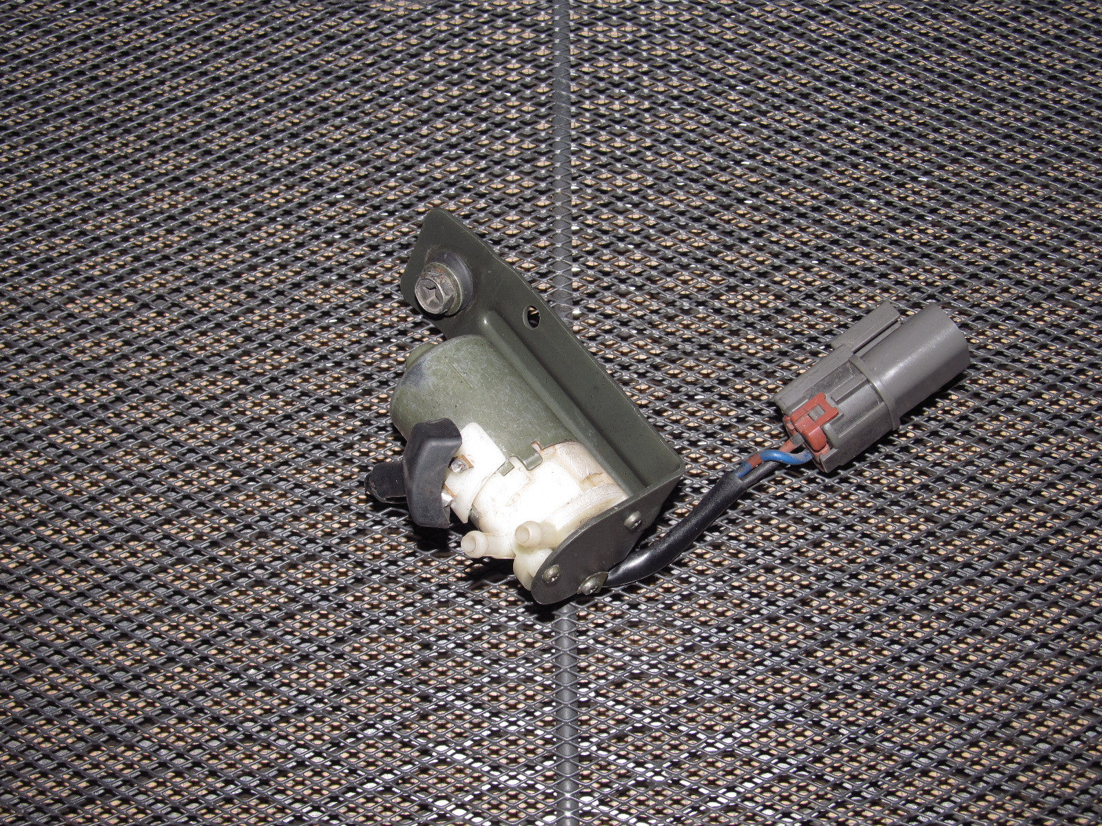 90-96 Nissan 300zx OEM Wiper Washer Pump - Right