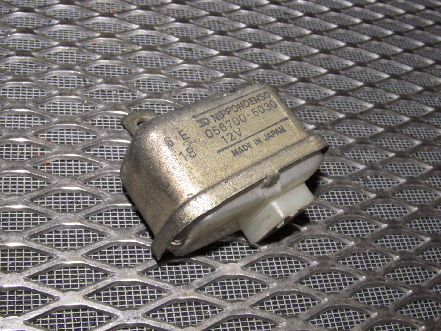 84 85 Mazda RX7 OEM Fuel Main Relay - 056700-5030