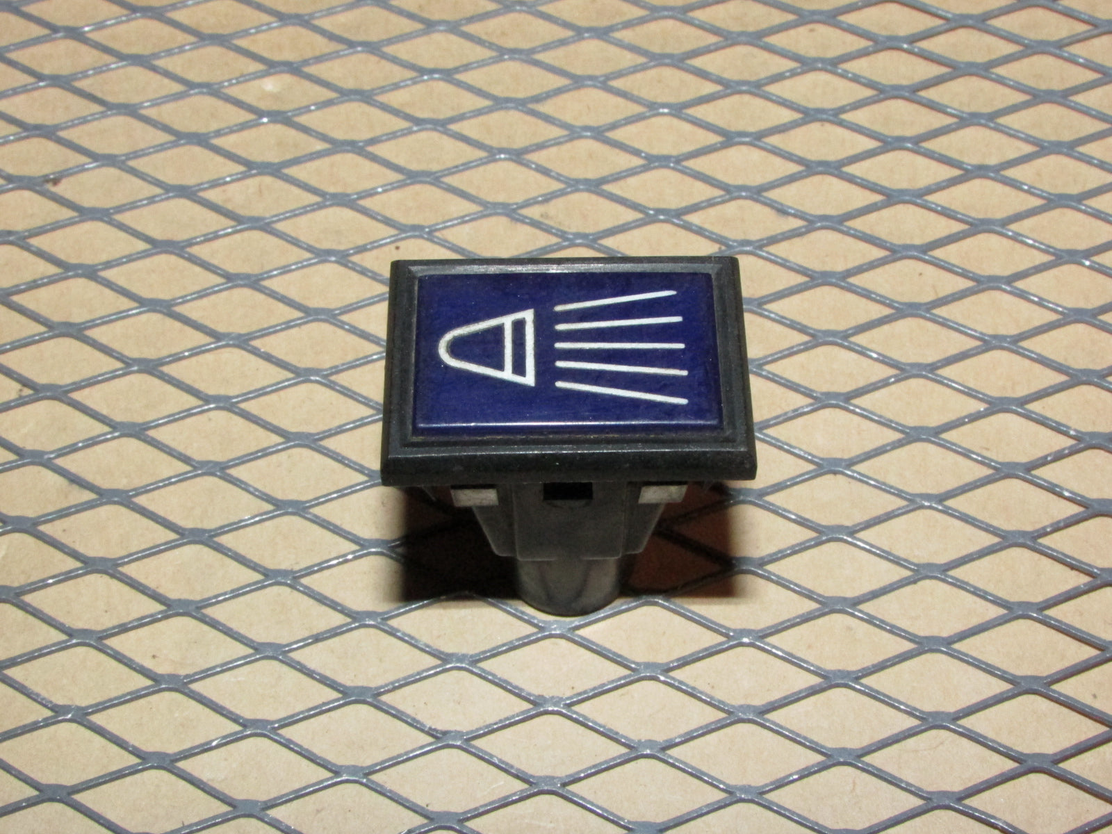77-95 Mercedes Benz T1 Van OEM Interior Dash Battery Indicator Warning Light Lamp