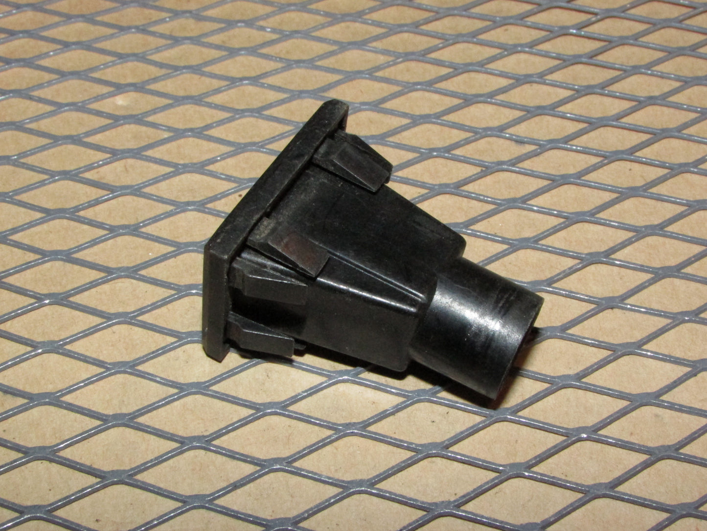 77-95 Mercedes Benz T1 Van OEM Interior Dash Headlight Hi-Beam Indicator Light Lamp