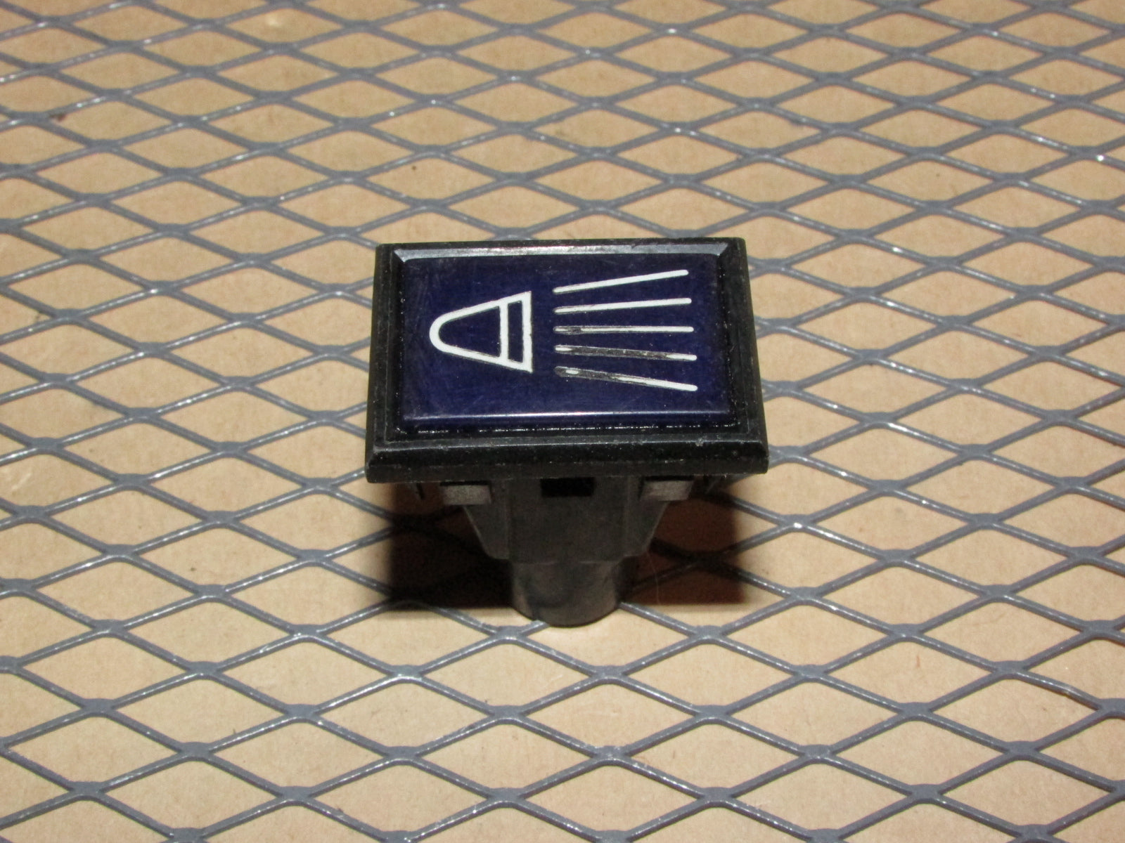77-95 Mercedes Benz T1 Van OEM Interior Dash Battery Indicator Warning Light Lamp