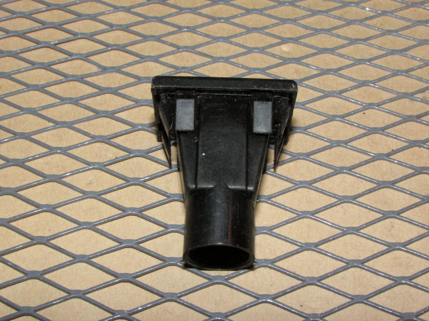 77-95 Mercedes Benz T1 Van OEM Interior Dash Headlight Hi-Beam Indicator Light Lamp