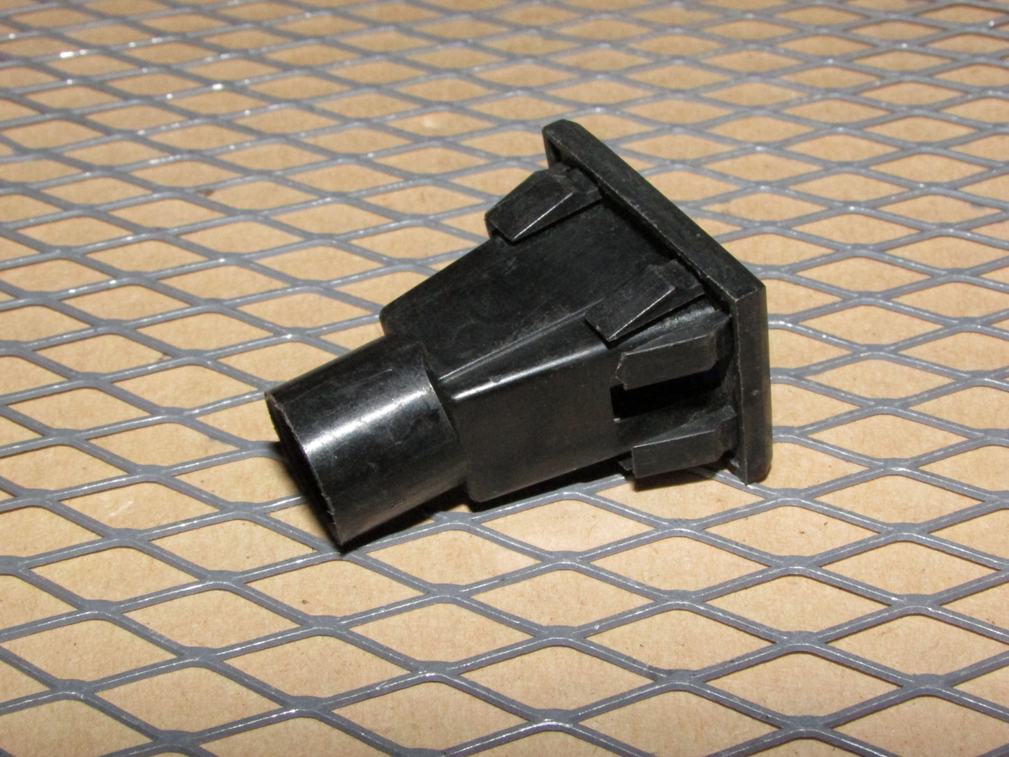 77-95 Mercedes Benz T1 Van OEM Interior Dash Headlight Hi-Beam Indicator Light Lamp