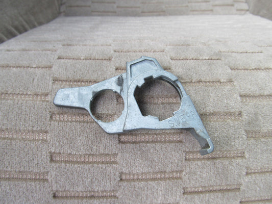 97 98 99 00 01 Honda Prelude OEM Door Lock Cylinder Tumbler Mounting Bracket - Right