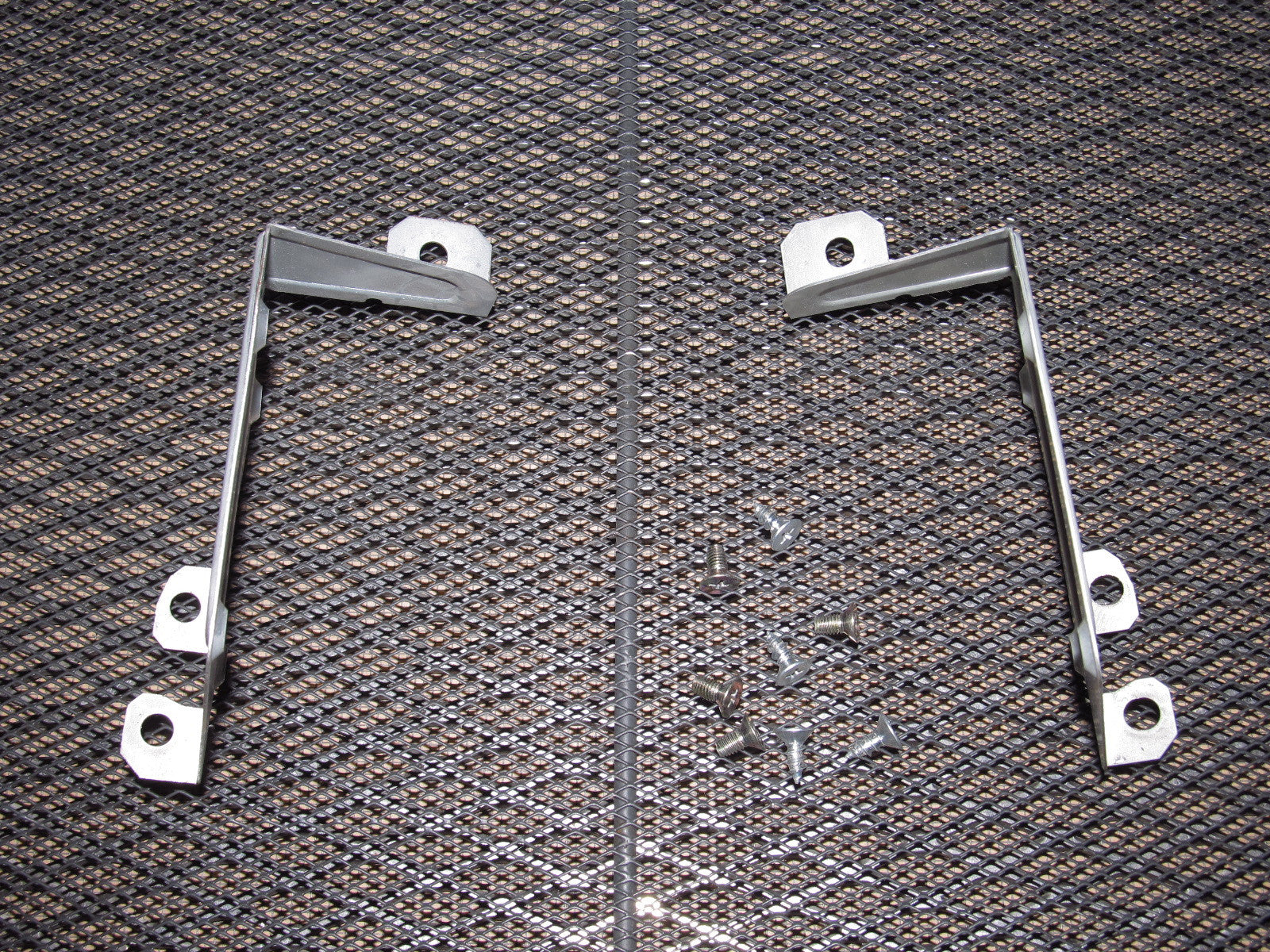 90-96 Nissan 300zx OEM Radio Stereo Player Mounting Bracket