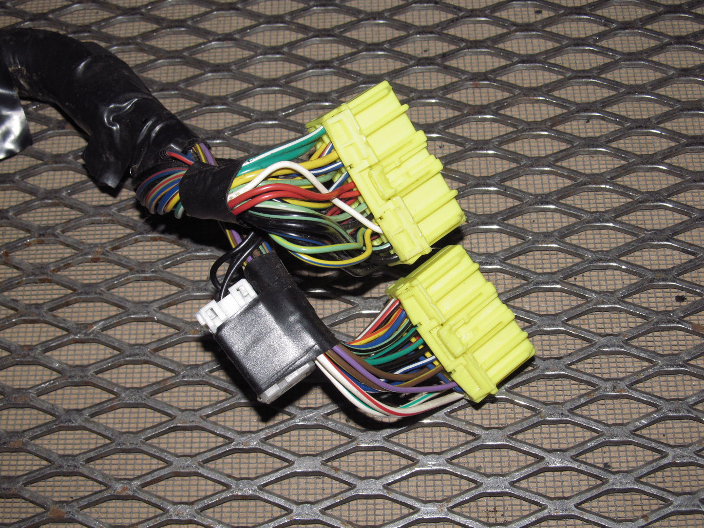 94 95 96 97 Mazda Miata OEM Engine Computer ECU Pigtail Harness - A/T