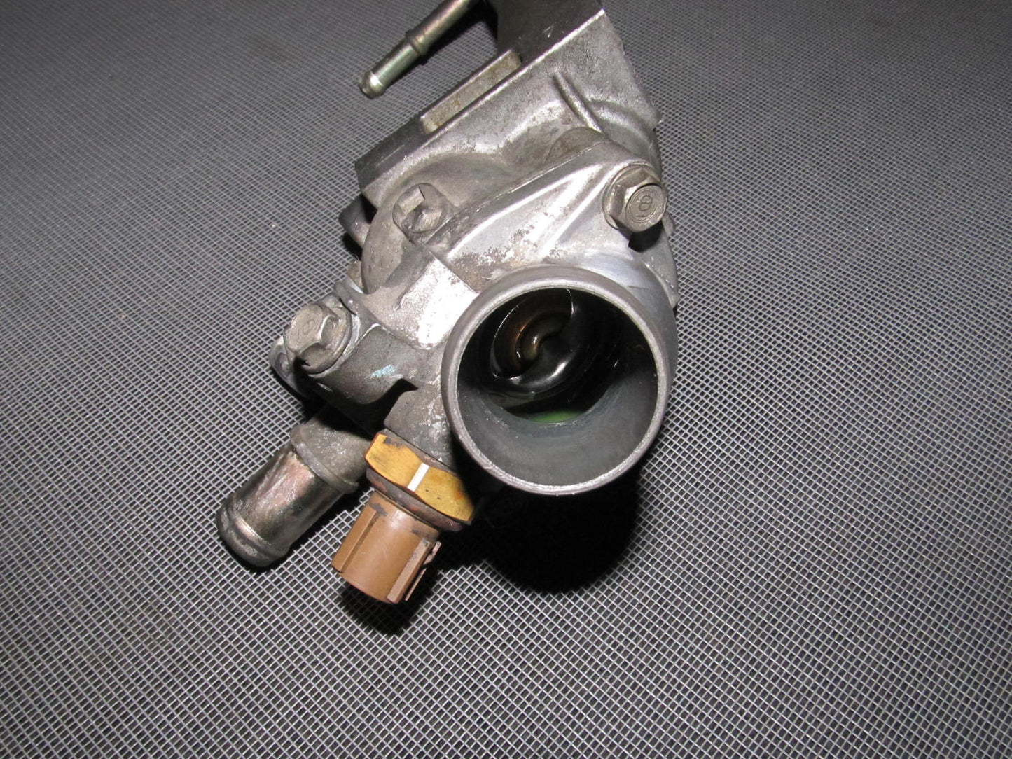 94 95 96 97 98 99 00 01 Acura Integra OEM Thermostats Housing & Tube