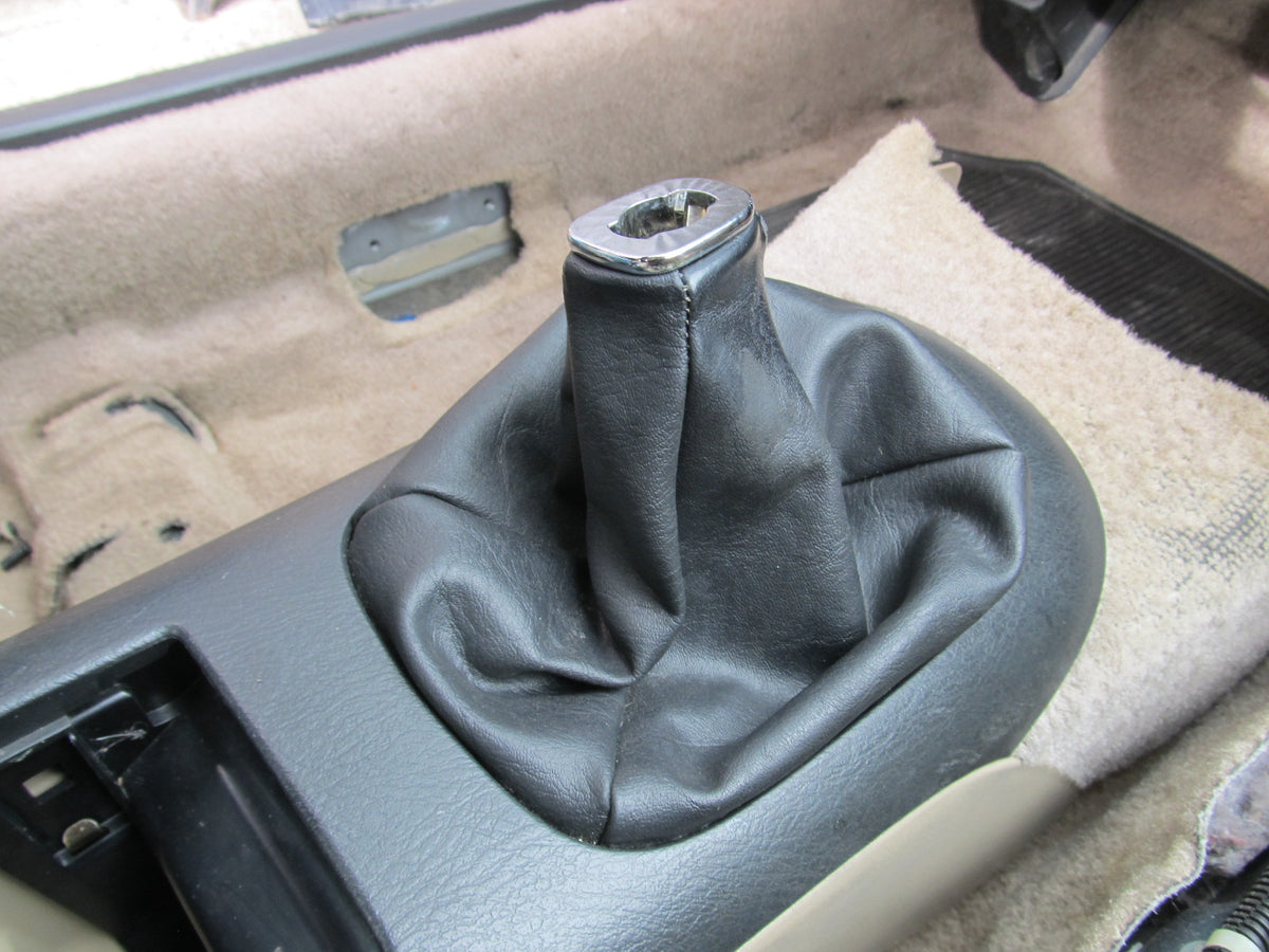 97 98 99 00 01 Honda Prelude OEM Shift Boot - M/T