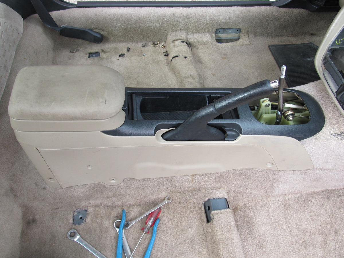 97 98 99 00 01 Honda Prelude OEM Center Console - M/T