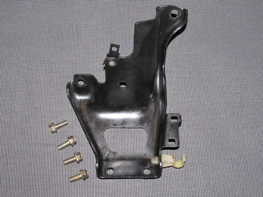 94 95 96 97 98 99 00 01 Acura Integra OEM Intake Manifold Bracket