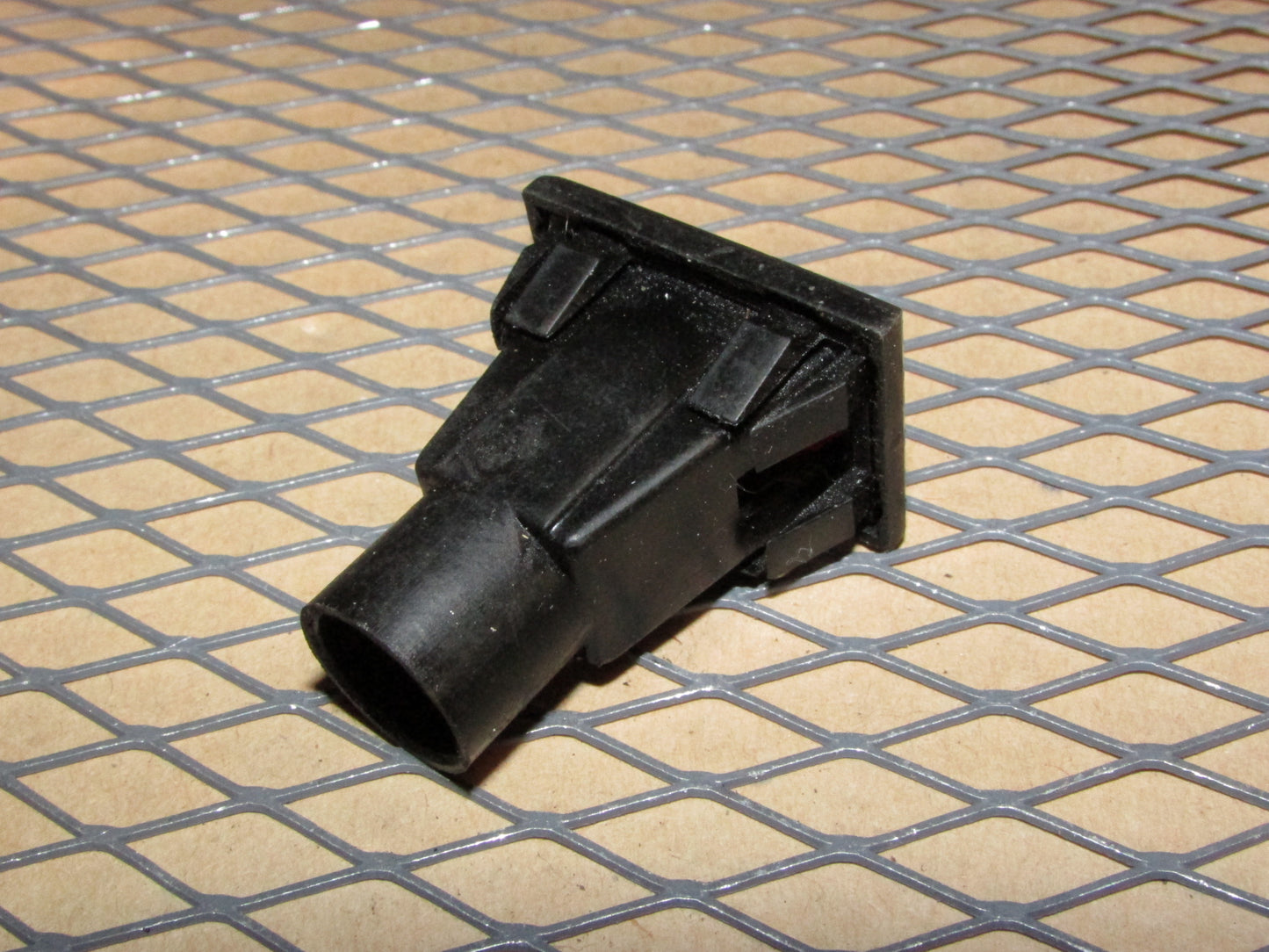 77-95 Mercedes Benz T1 Van OEM Dash Low Level Coolant Warning Indicator Light Lamp