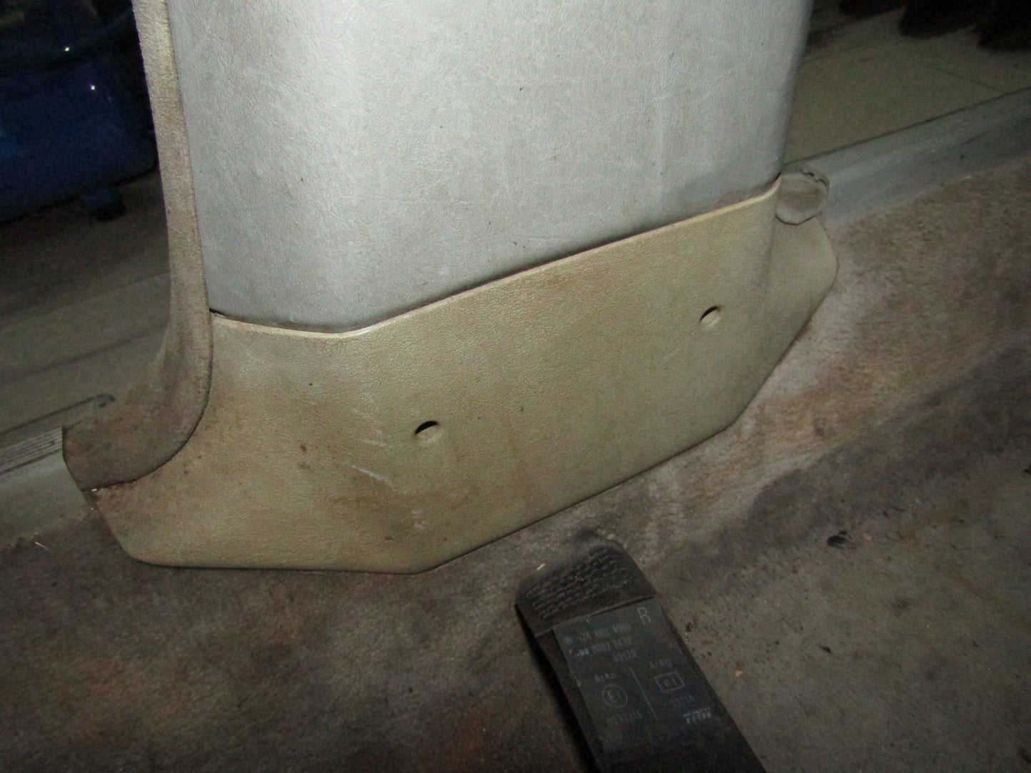 86-93 Mercedes Benz 300E OEM Front Seat Belt Pillar Lower Trim Cover - Right