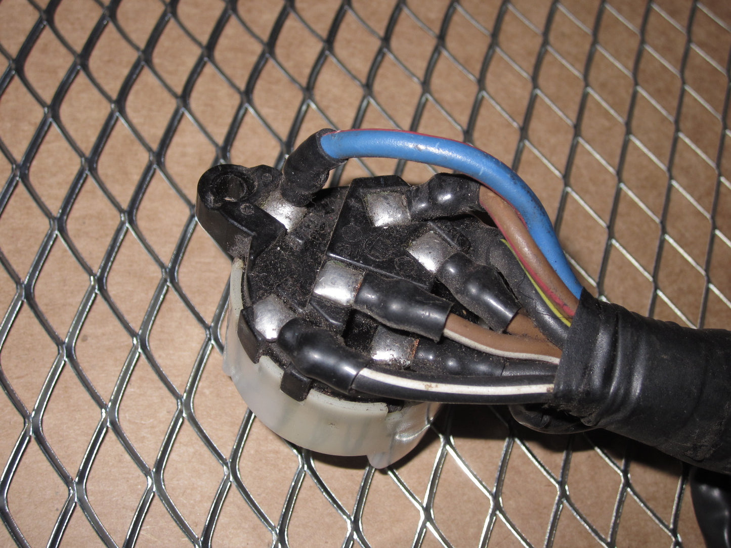 91 92 93 94 95 Toyota MR2 OEM Interior Ignition Lock Cylinder Switch