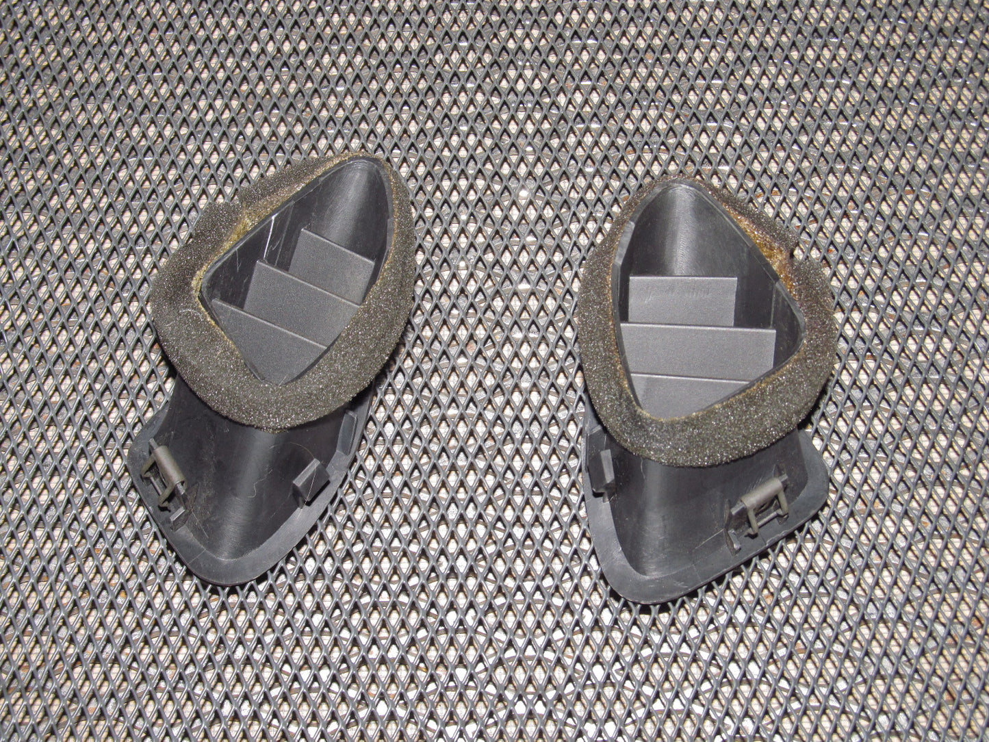 94 95 96 97 Mazda Miata OEM A/C Heater Dash Air Vent