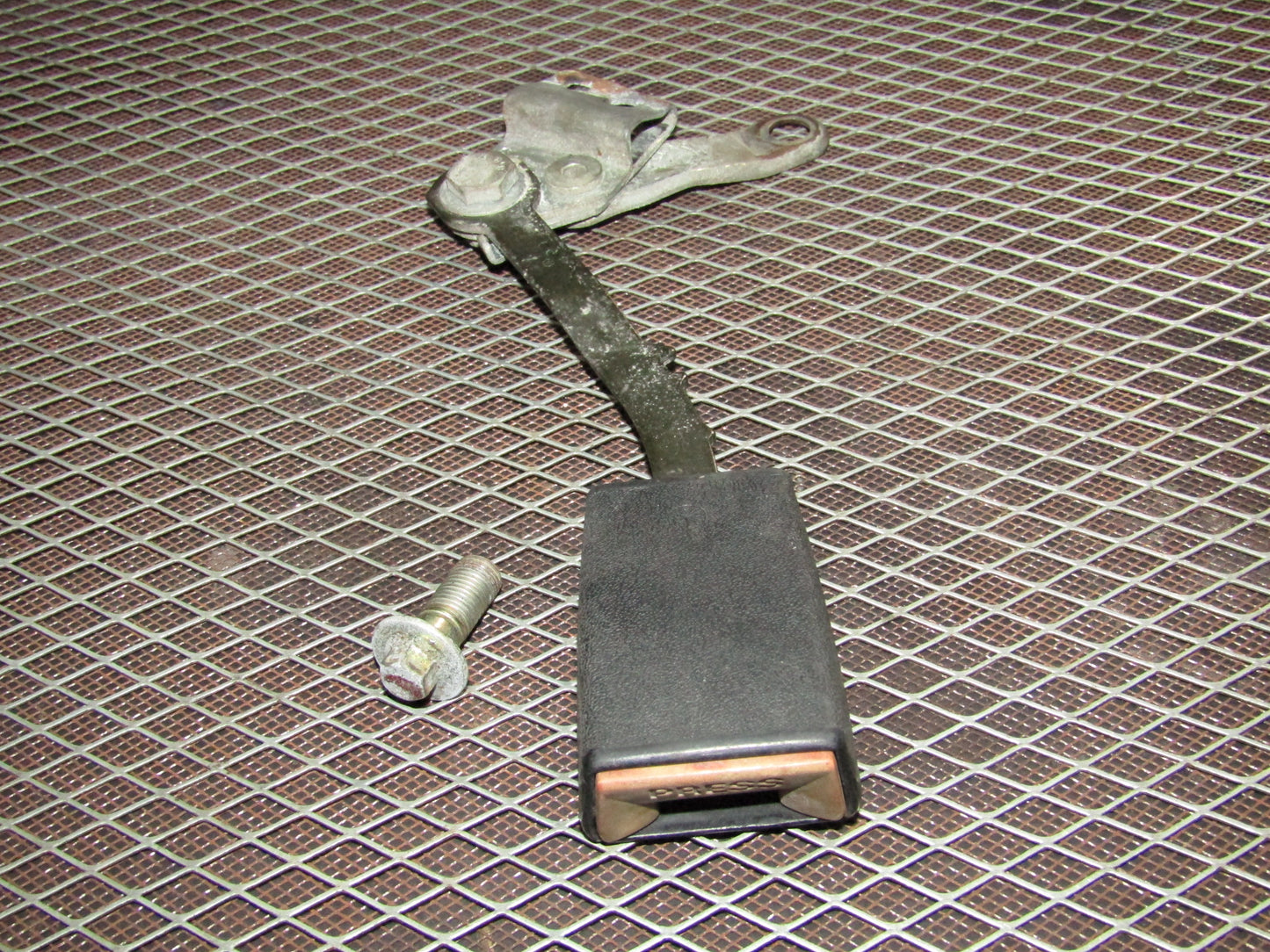 86-93 Mercedes Benz 300E OEM Front Seat Belt Buckle Receiver - Right