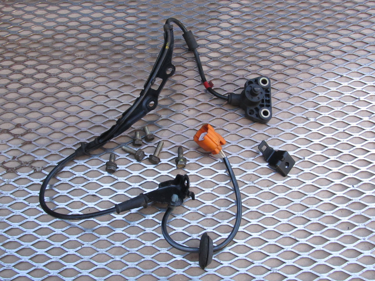 97 98 99 00 01 Honda Prelude OEM Front ABS Sensor - Left