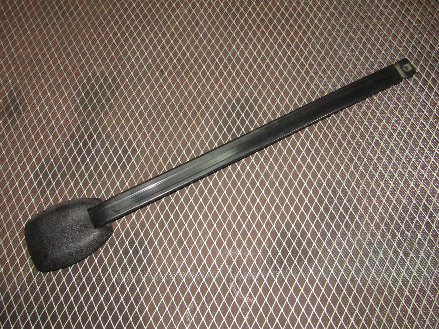 86-93 Mercedes Benz 300E OEM Front Seat Belt Buckle Receiver Rail Stopper - Right