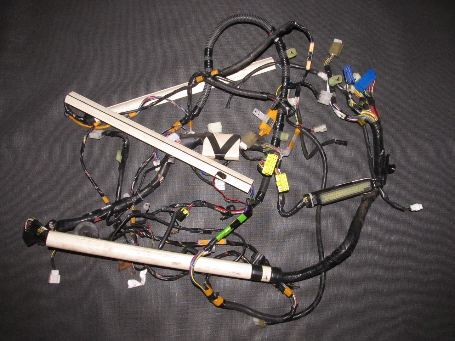 94 95 96 97 Mazda Miata OEM Trunk Tail Light Wiring Harness