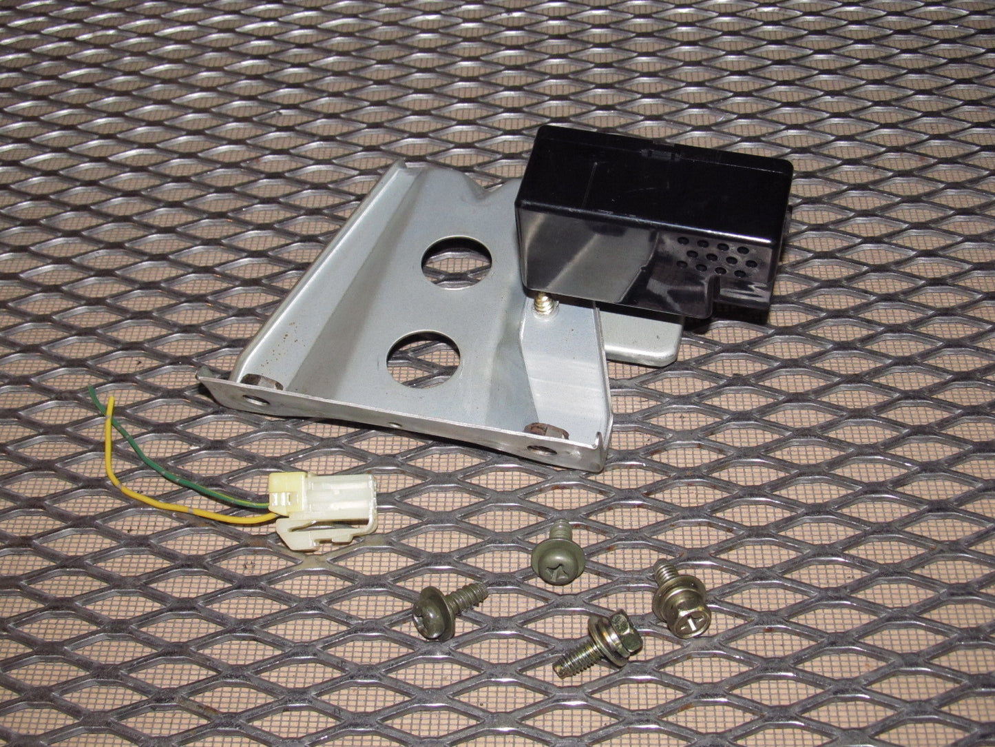 90-96 Nissan 300zx OEM Dash Speedometer Chime Relay Module