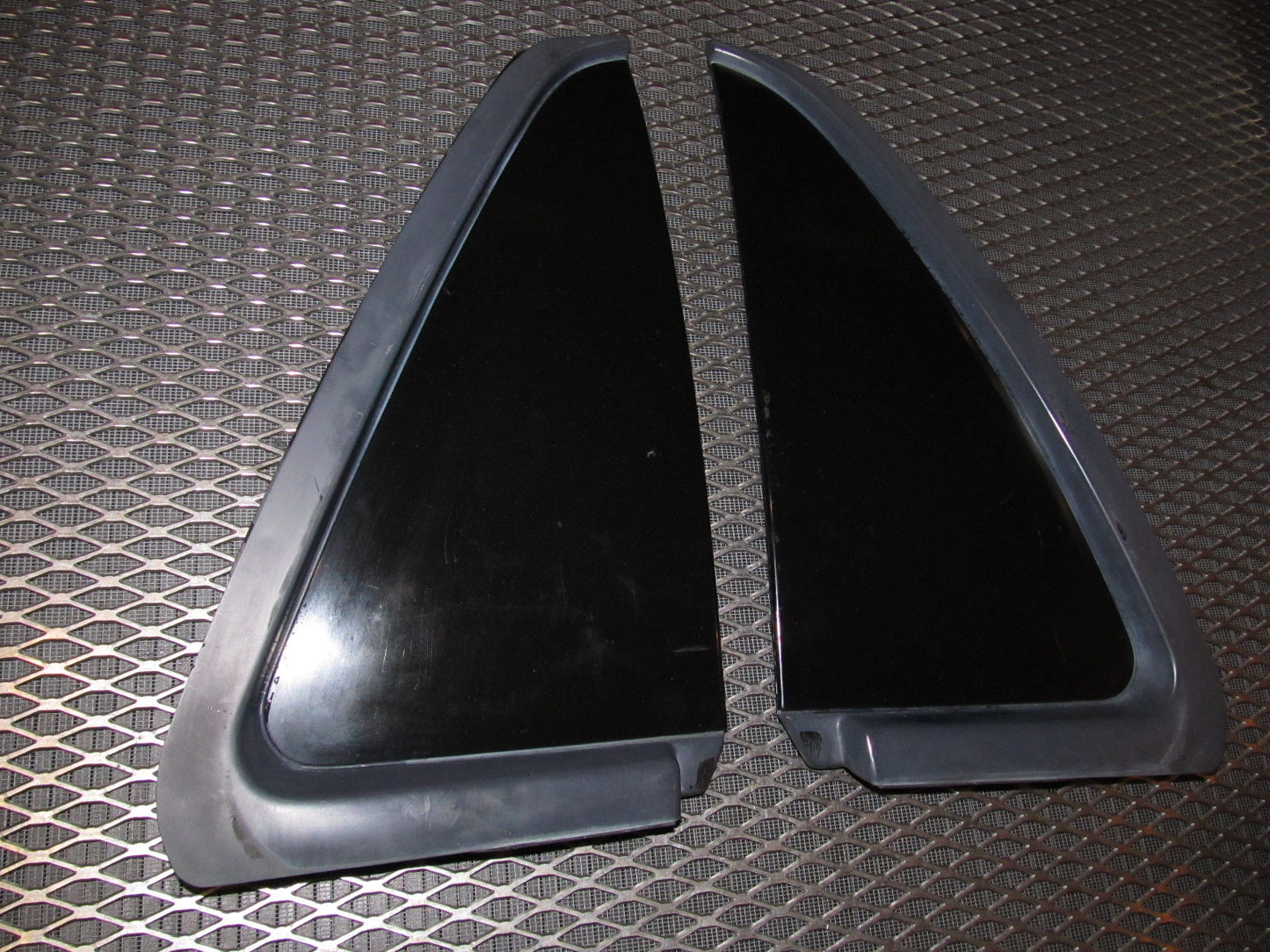 94 95 96 97 Mitsubishi 3000GT Exterior Side Quarter Cover Panel - Set