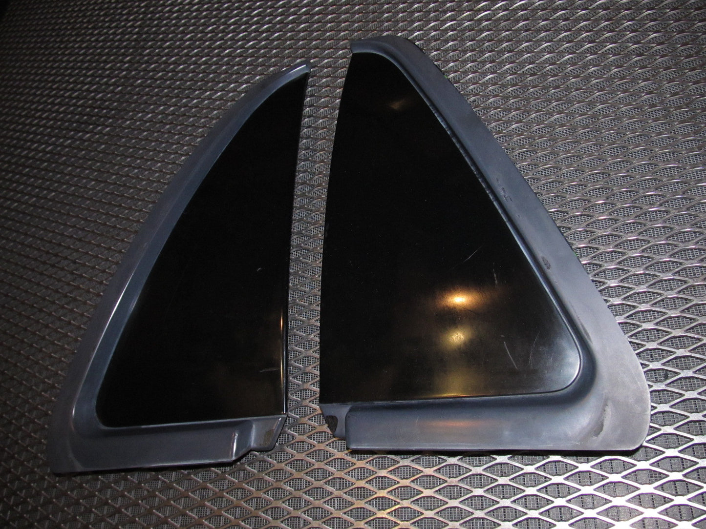 94 95 96 97 Mitsubishi 3000GT Exterior Side Quarter Cover Panel - Set