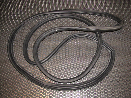 94 95 96 97 Mitsubishi 3000GT Hatch Trunk Weather Stripping