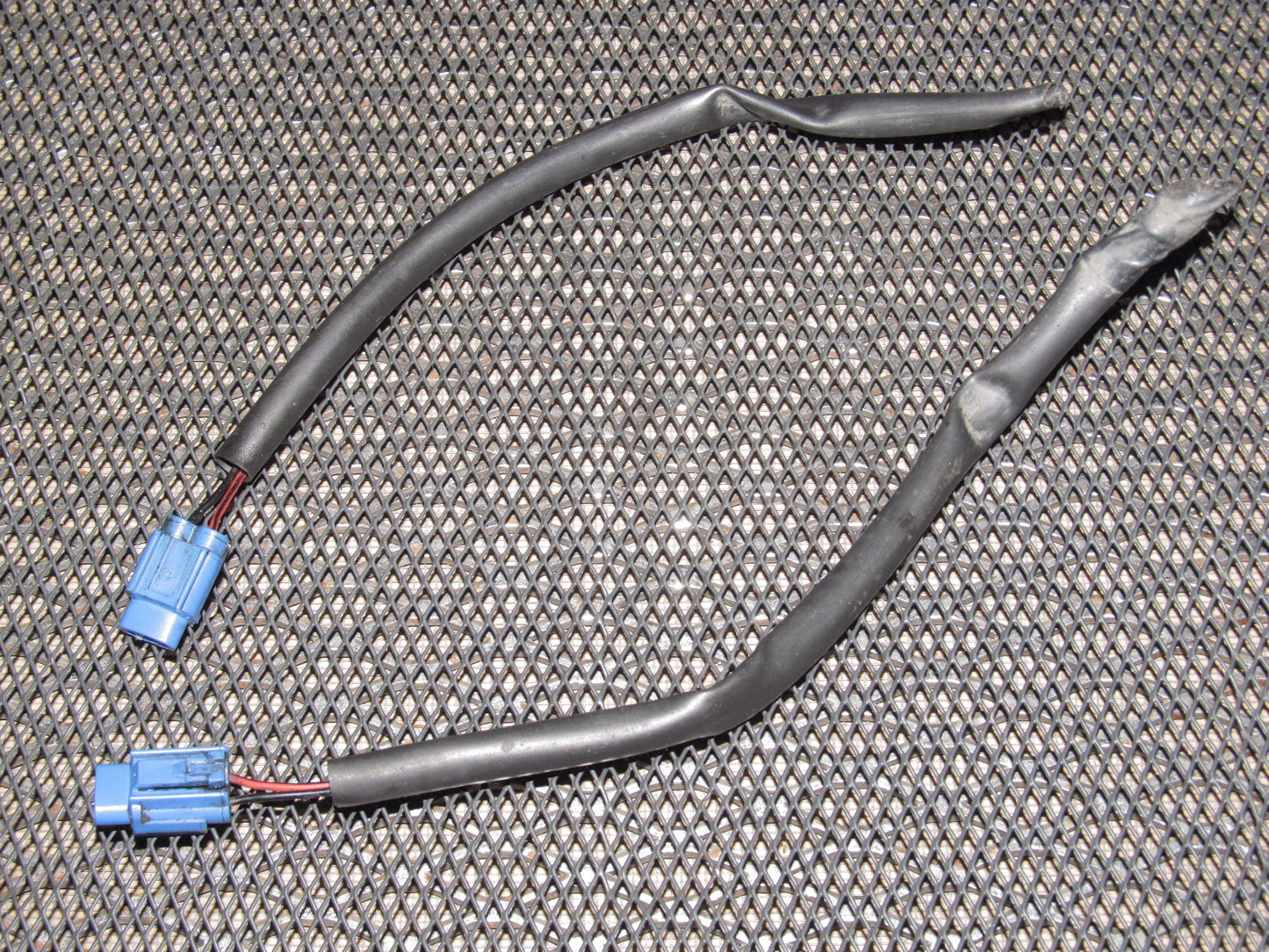 94 95 96 97 Mazda Miata OEM Front Side Marker Light Pigtail Harness