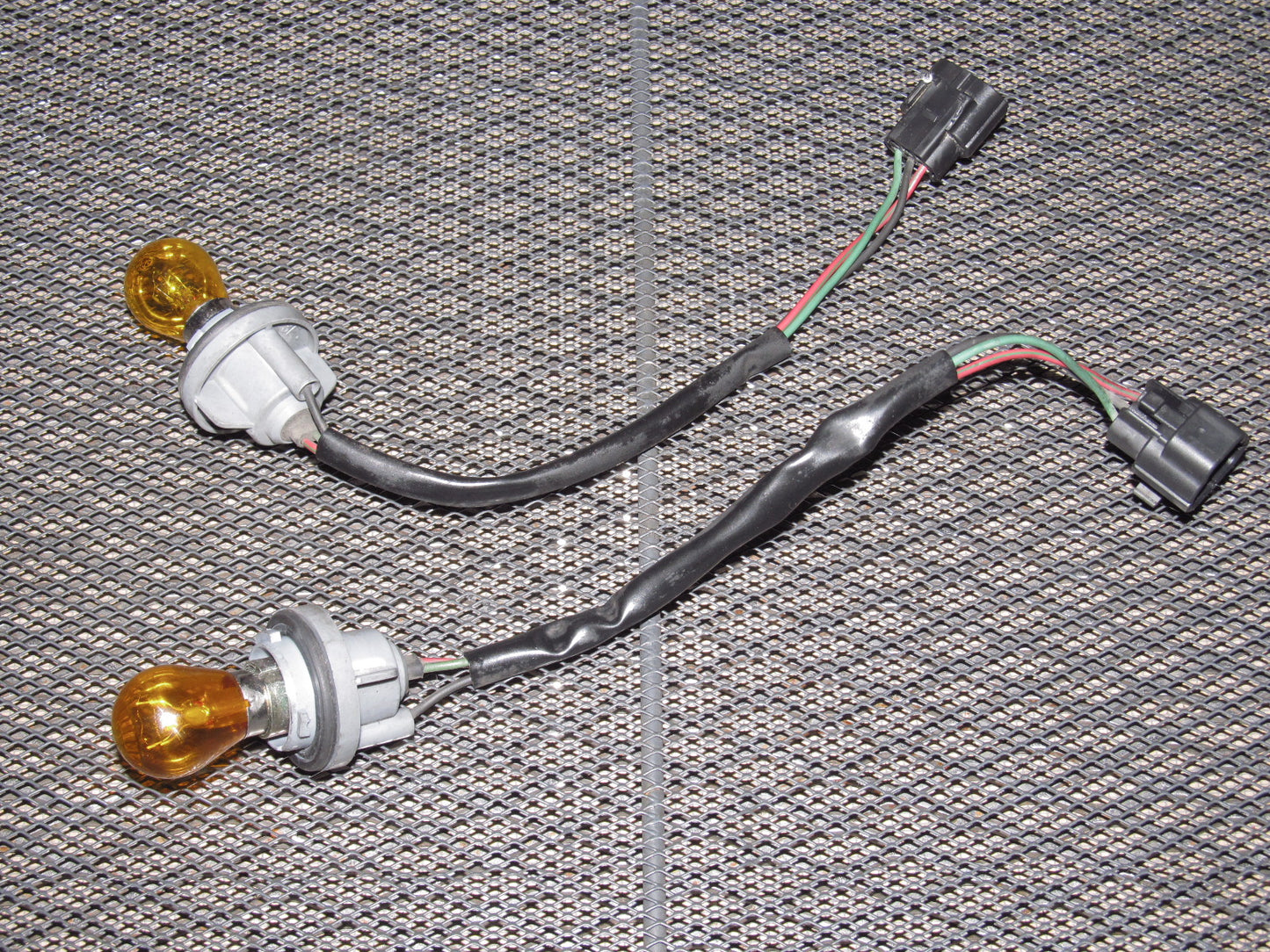 94 95 96 97 Mazda Miata OEM Front Turn Signal Light Bulb Socket