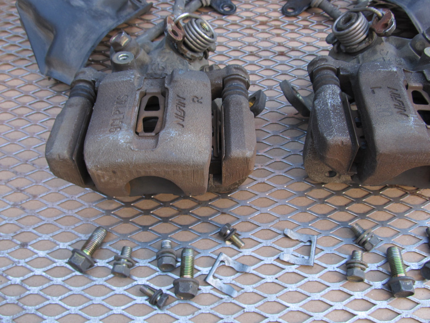 97 98 99 00 01 Honda Prelude OEM Rear Brake Caliper Set