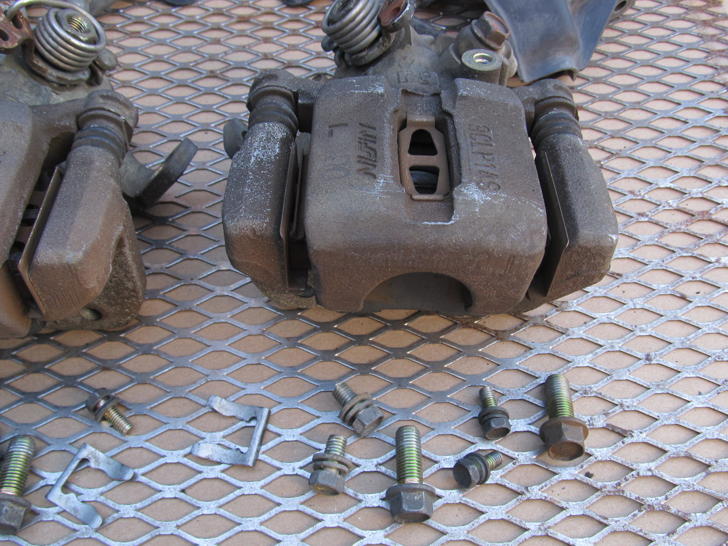 97 98 99 00 01 Honda Prelude OEM Rear Brake Caliper Set