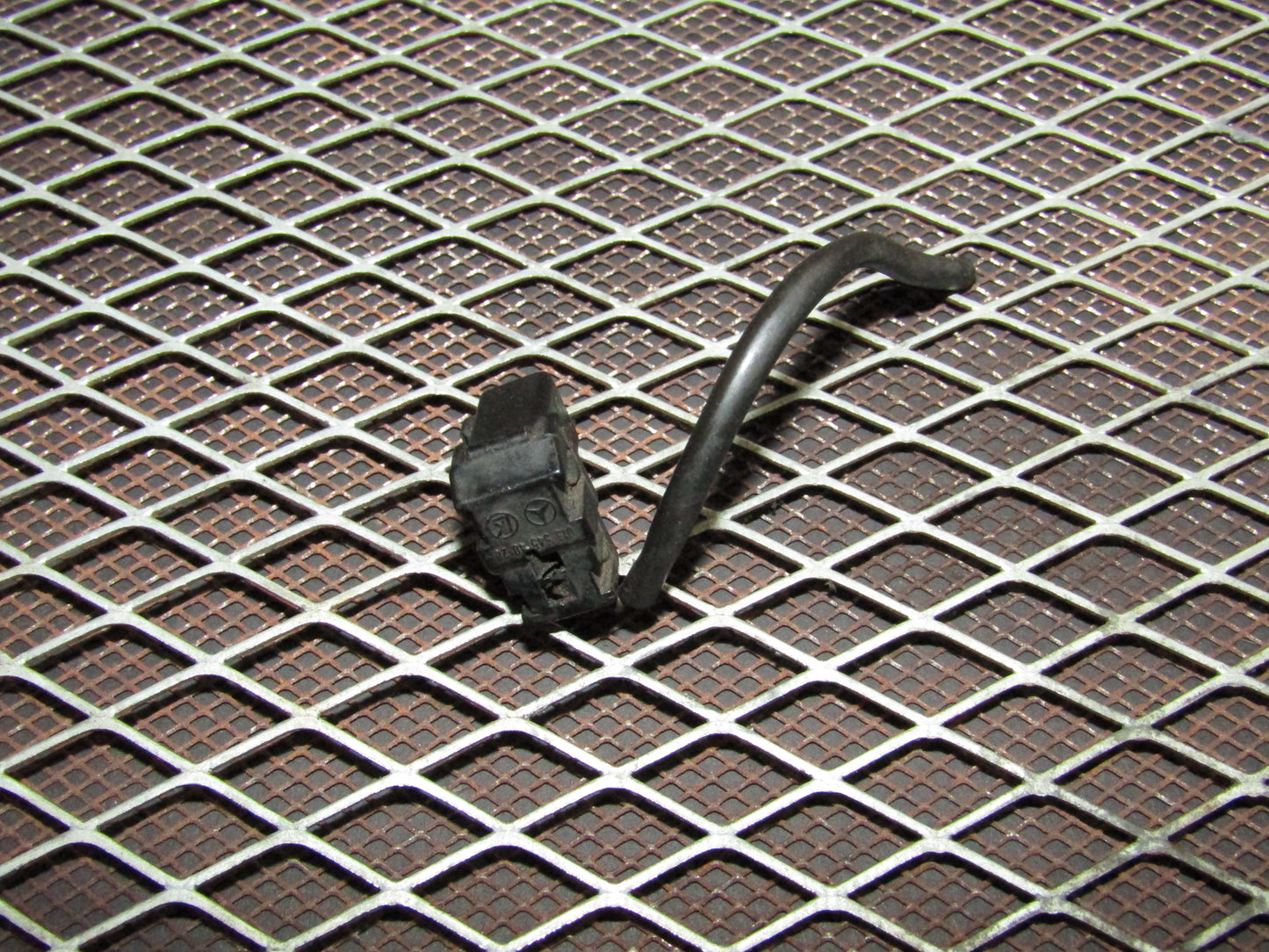 86-93 Mercedes Benz 300E OEM Engine Gauge Coolant Temperature Sensor Pigtail Harness