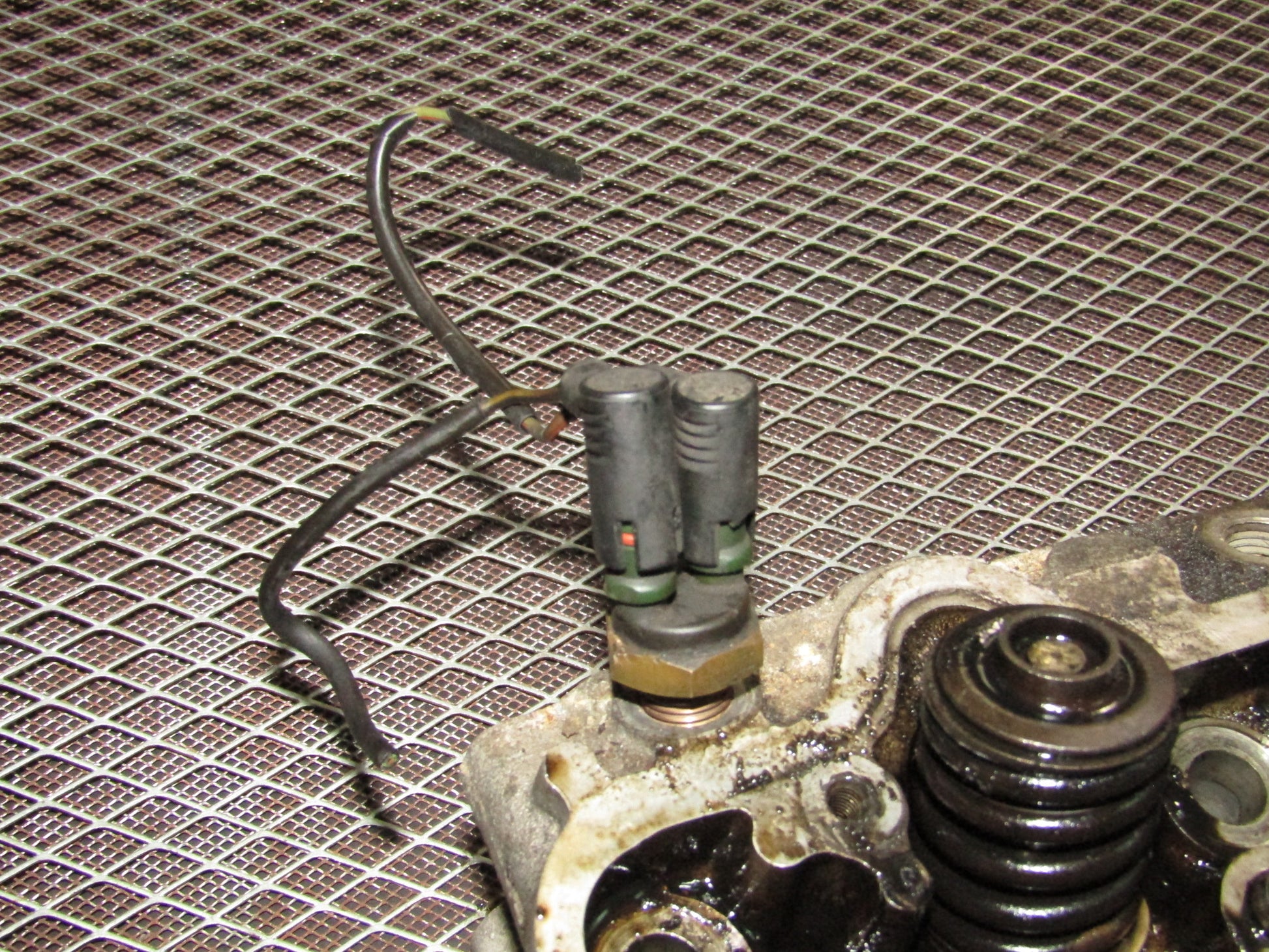86-93 Mercedes Benz 300E OEM Engine Coolant Temperature Sensor Fan Switch Pigtail Harness