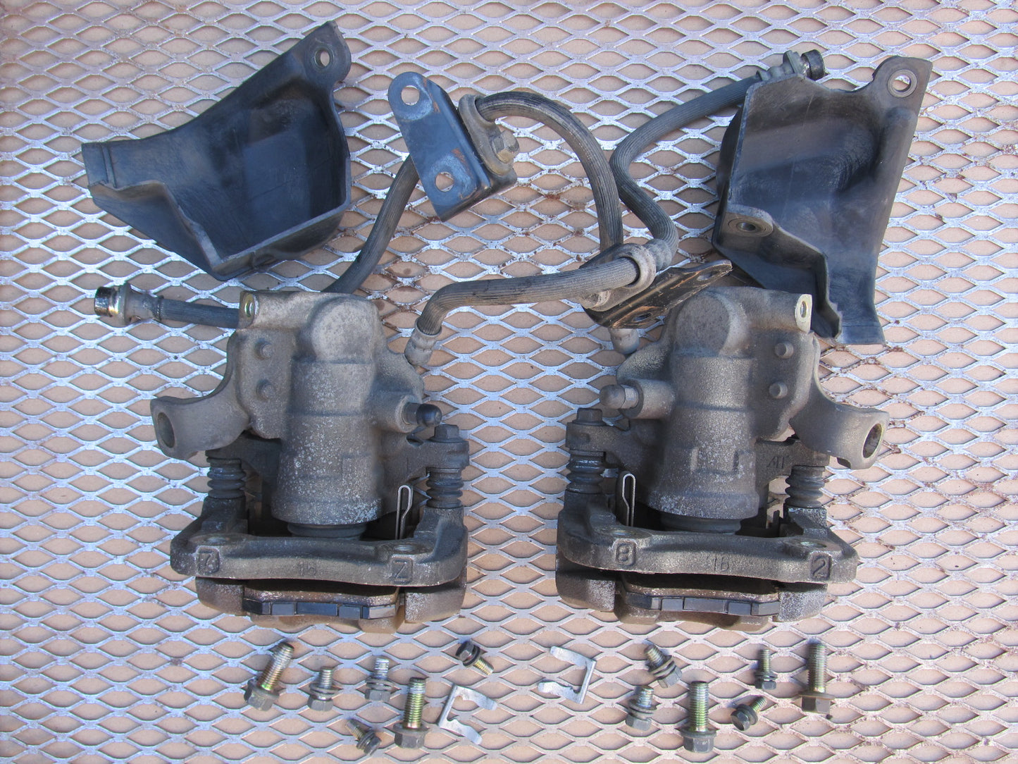 97 98 99 00 01 Honda Prelude OEM Rear Brake Caliper Set