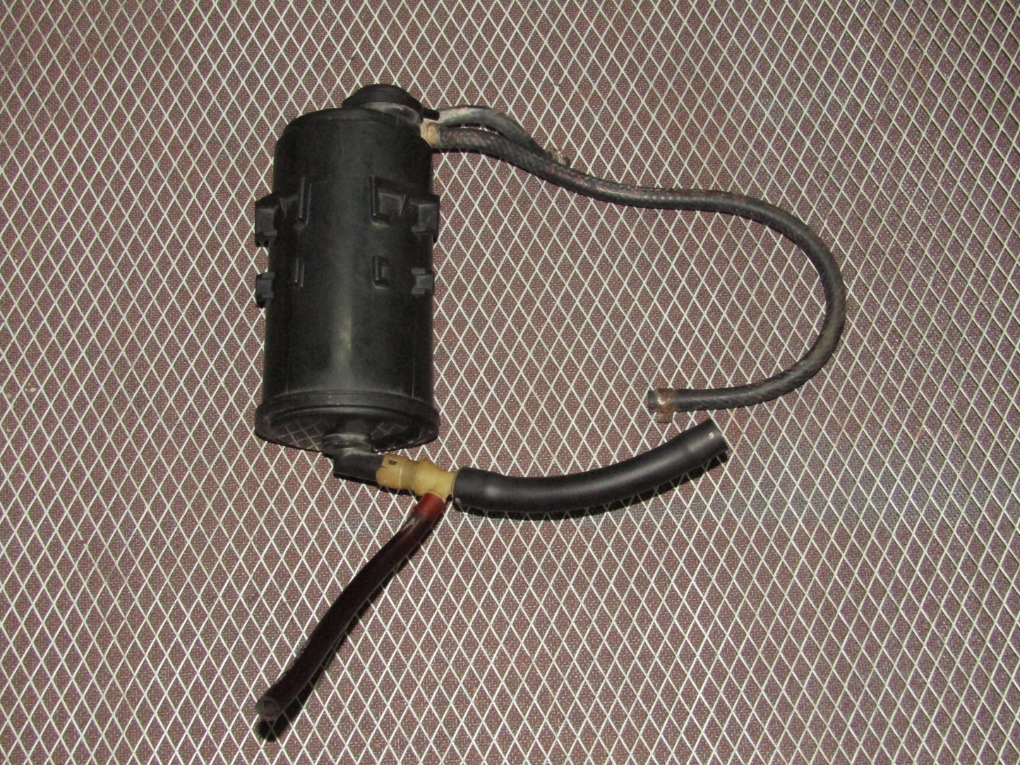 93 94 95 96 97 Honda Del Sol OEM Charcoal Canister Evap Purge Tank - D16Z6