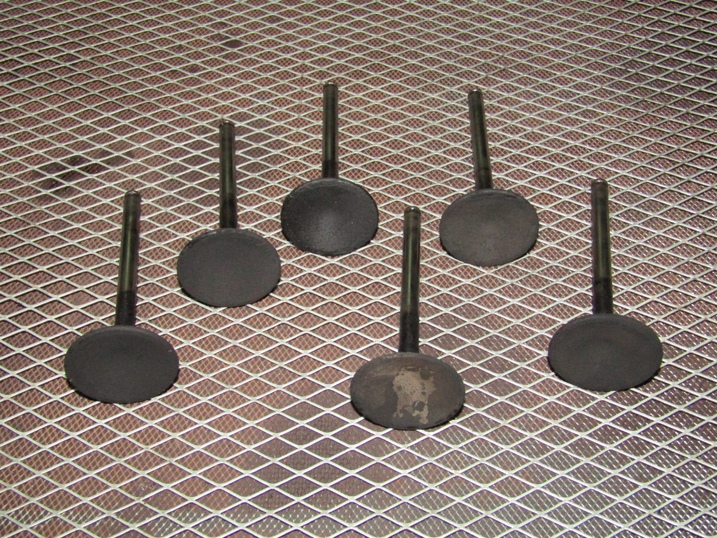 86-93 Mercedes Benz 300E OEM Engine Intake Valve Set