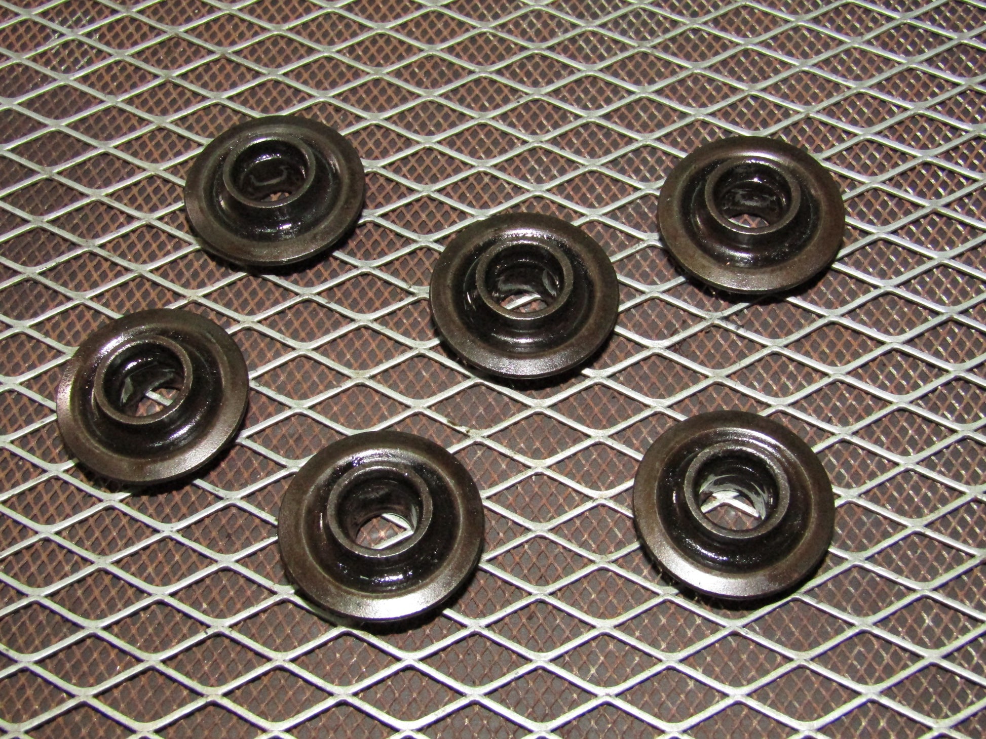 86-93 Mercedes Benz 300E OEM Engine Intake Valve Lock Retainer Set