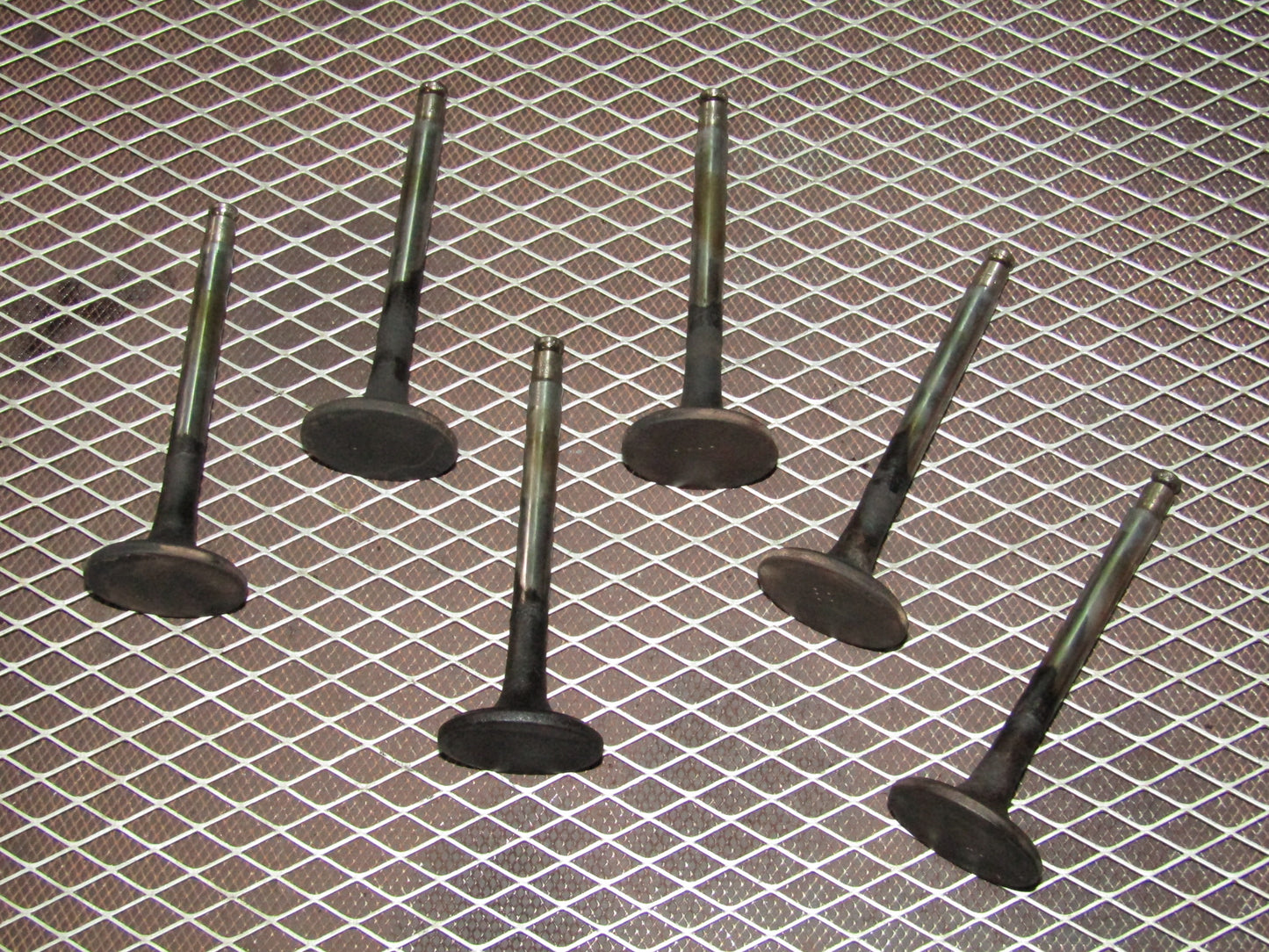 86-93 Mercedes Benz 300E OEM Engine Exhaust Valve Set