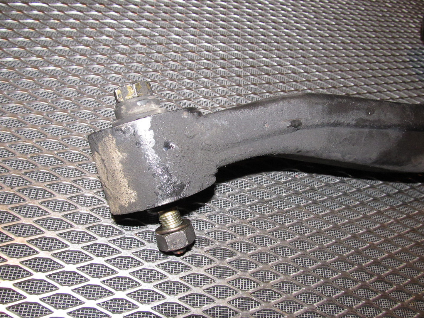 94 95 96 97 Mitsubishi 3000GT Rear Spindle & Knuckle - Left