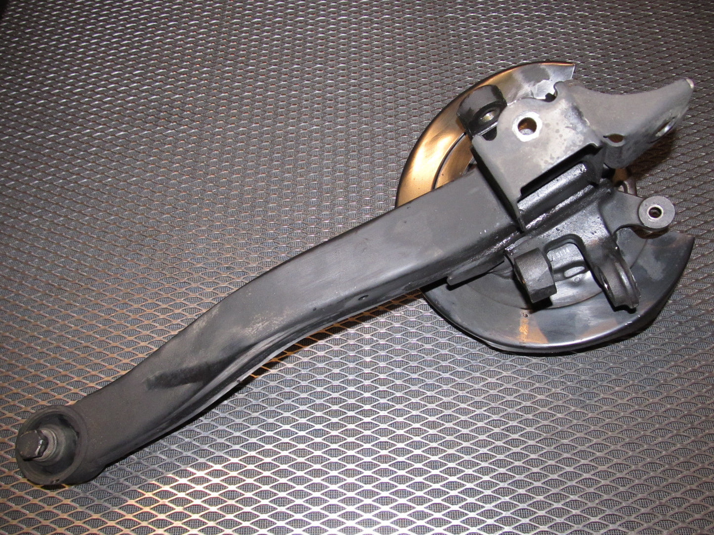 94 95 96 97 Mitsubishi 3000GT Rear Spindle & Knuckle - Right