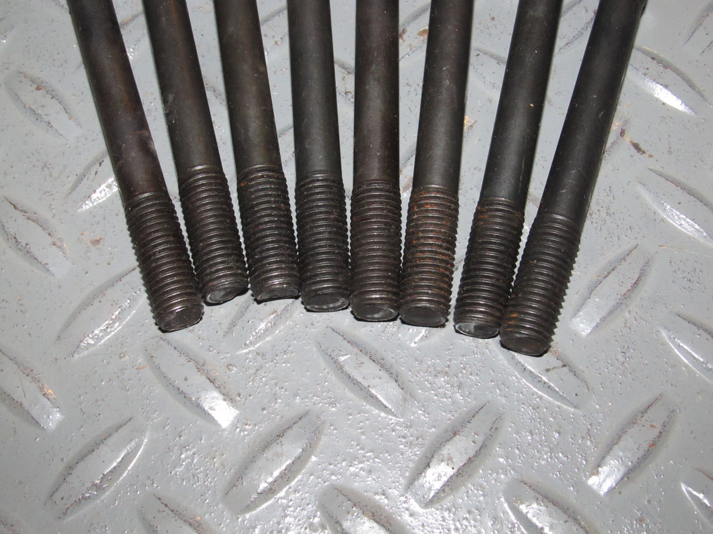 84 85 86 Nissan 300zx OEM Engine Crankshaft Bearing Cap Mounting Bolt Set