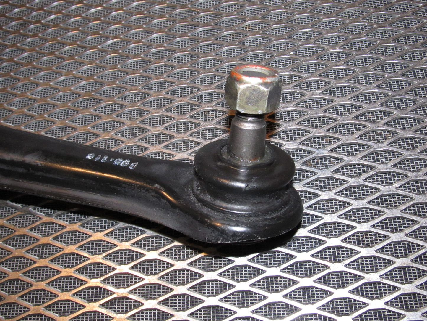 94 95 96 97 Mitsubishi 3000GT Rear Lower Short Control Arm - Right