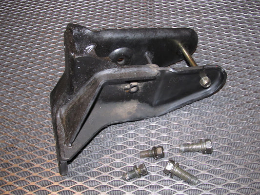 94 95 96 97 Mitsubishi 3000GT Engine Motor Mount Bracket - Rear
