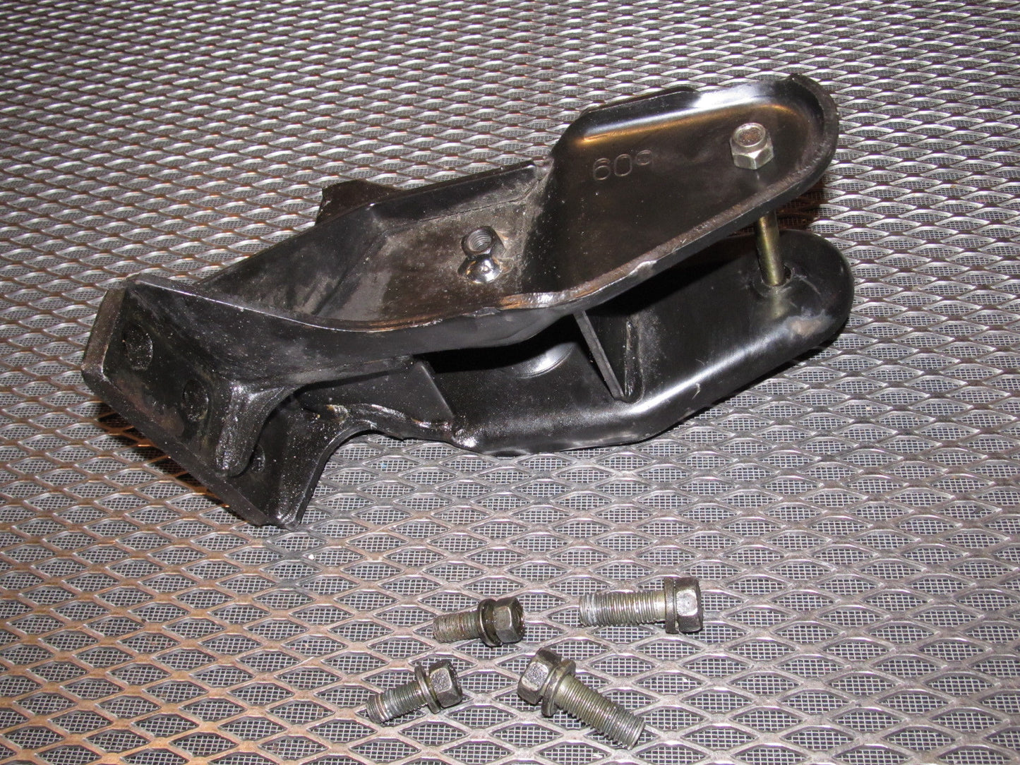 94 95 96 97 Mitsubishi 3000GT Engine Motor Mount Bracket - Rear