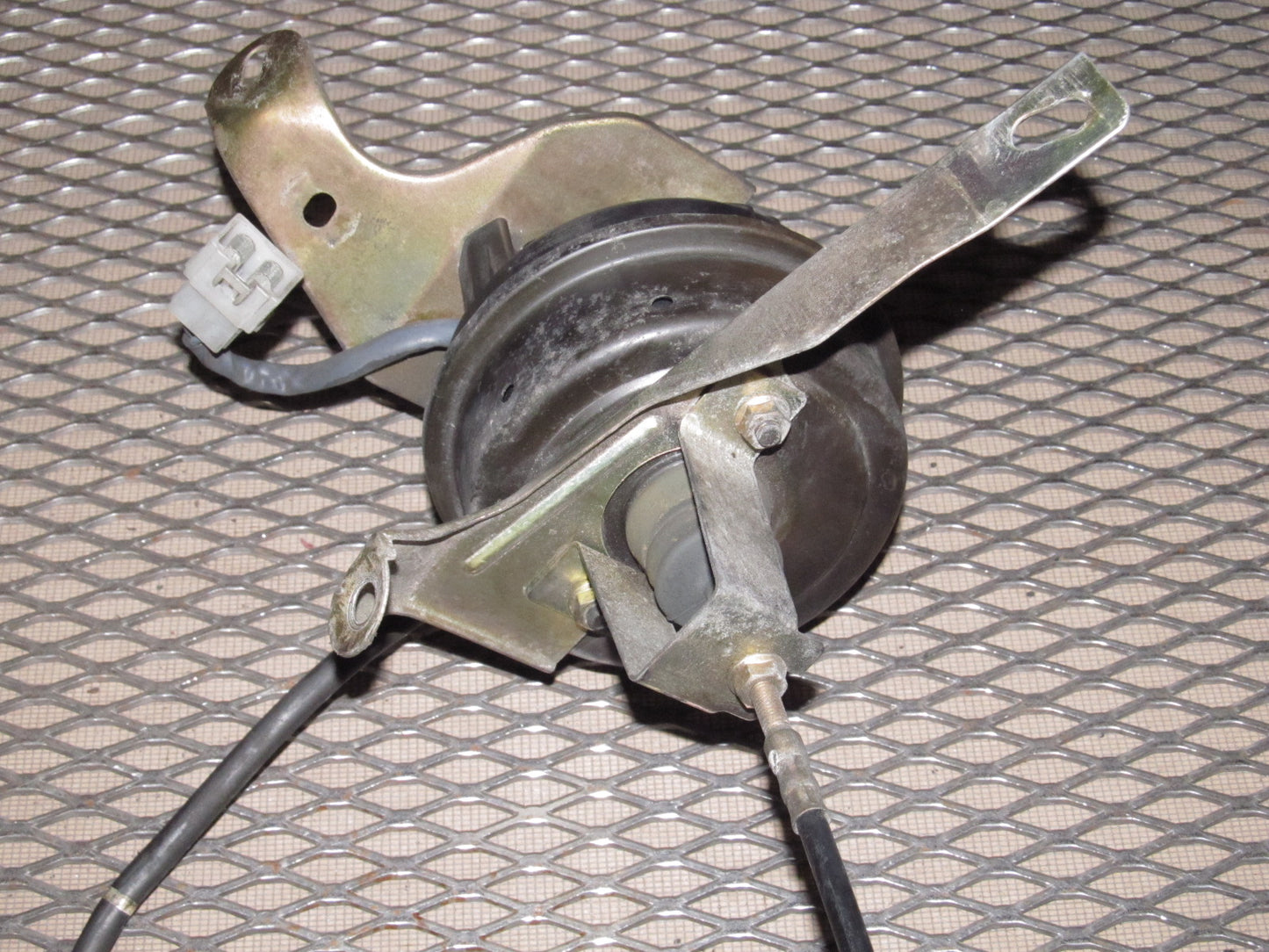 94 95 96 97 Mazda Miata OEM Cruise Control Actuator Motor - A/T