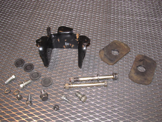 94 95 96 97 Mitsubishi 3000GT Engine Motor Mount Bracket - Right