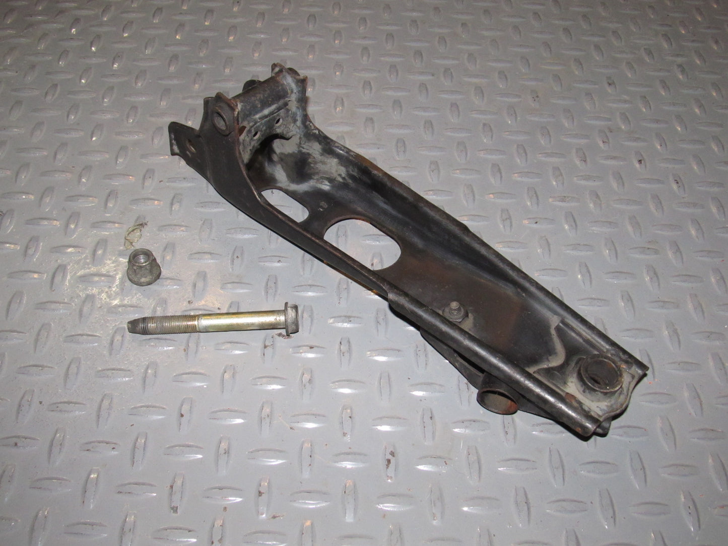 84 85 86 Nissan 300zx OEM Rear Suspension Spring Seat Stay Control Arm Left