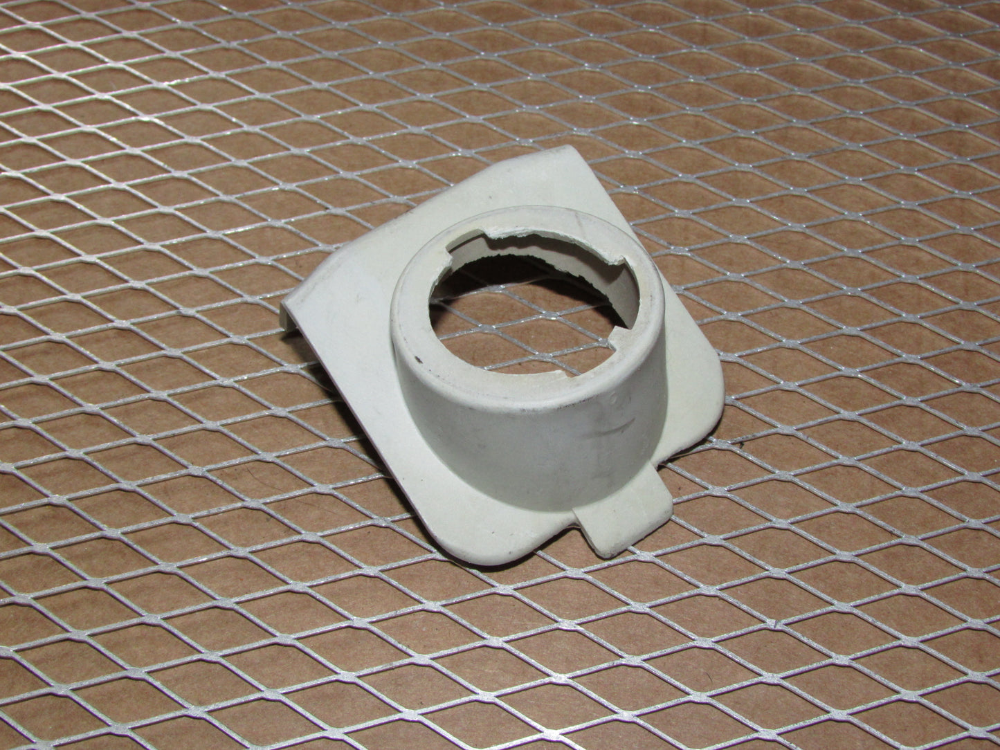79 80 81 Datsun 280zx OEM Tail Light Brake Light Bulb Socket Holder Mount Bracket