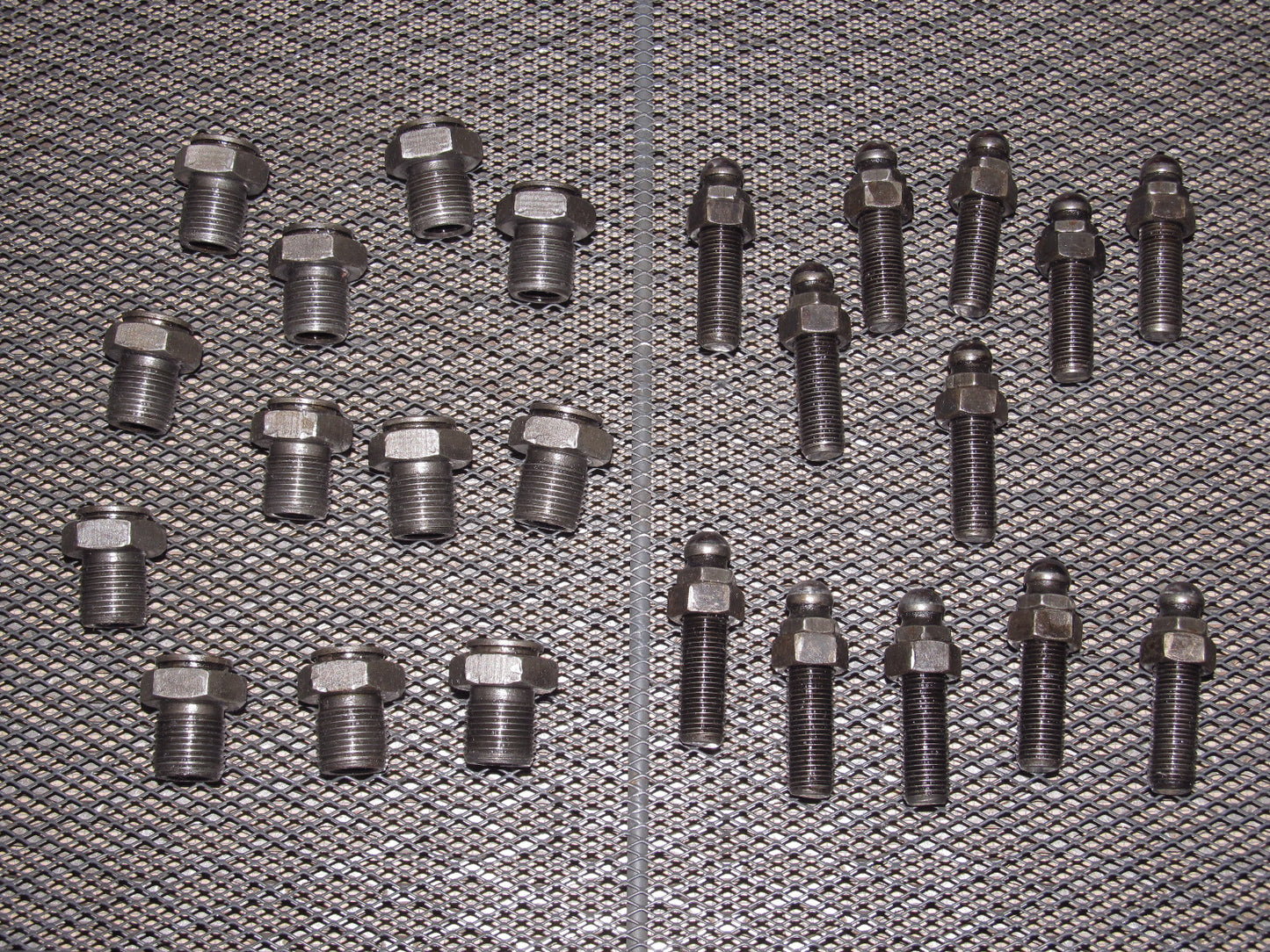 72 73 Datsun 240z OEM E88 Engine Valve Rocker Pivot & Pivot Bushing Set